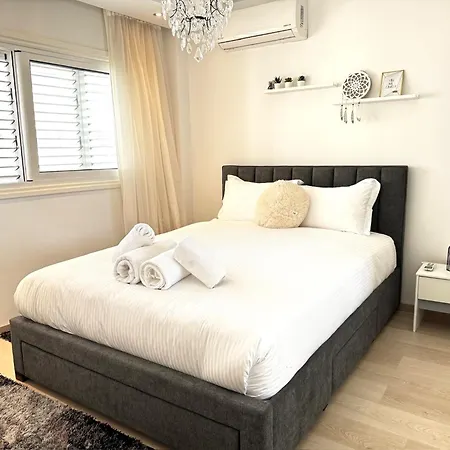 Wealthystays Duplex In The Heart Of Никосия