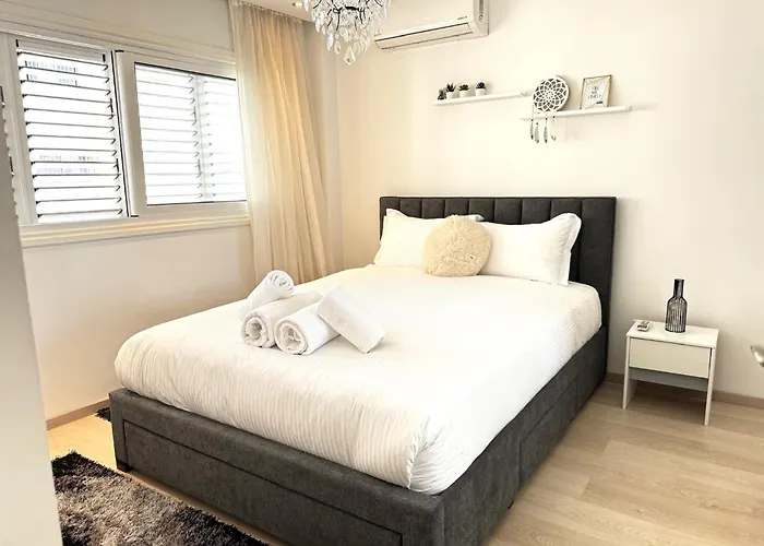 Wealthystays Duplex In The Heart Of Nikósie