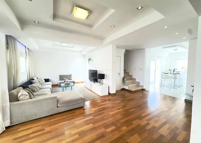 Wealthystays Duplex In The Heart Of Apartmán *